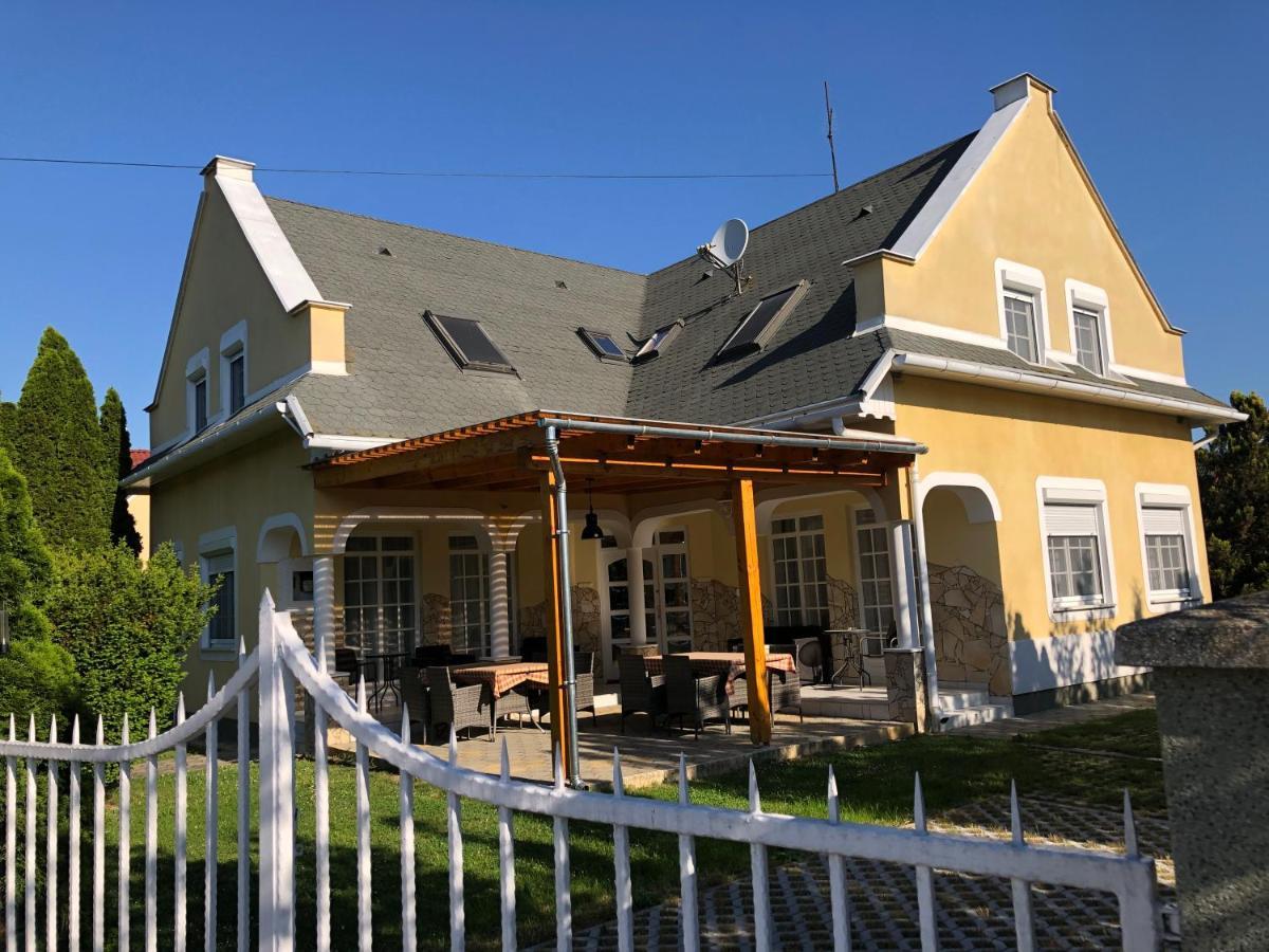Pacsirta Apartman Lenti Esterno foto